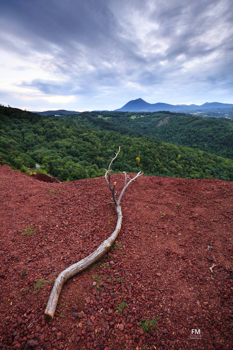Fraicheur d'un coucher de soleil sur le puy de Dôme.